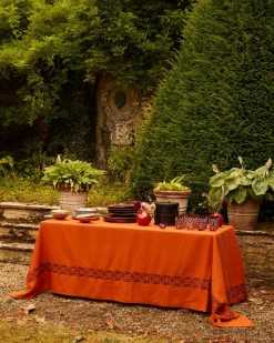 Engraved Oak Leaf Water Tumbler in Burgundy