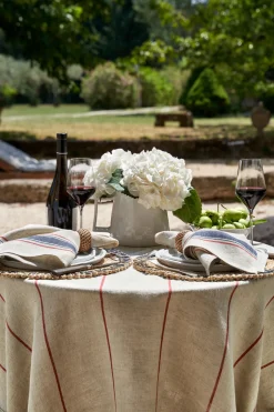 Eze 60x60 Tablecloth in Ivory & Red