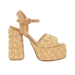 Fabiana in Natural Leather