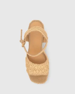 Fabiana in Natural Leather