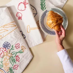 Fete Linen Embroidered Runner