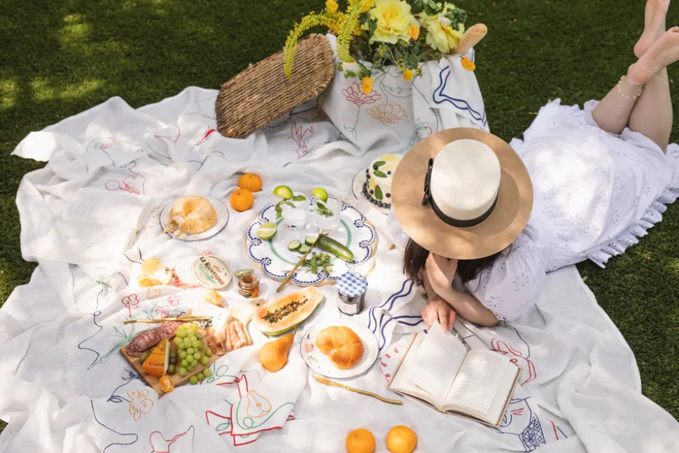 Fete Linen Embroidered Tablecloth