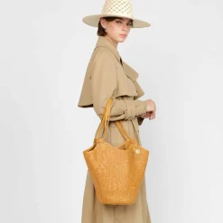 Flow Midi Handbag in Caramel