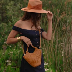 Flow Mini Crossbody in Caramel