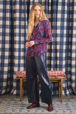 Frances Top in Crimson Canyon