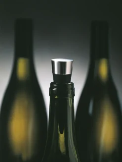 GC Wine Stopper in Black/Steel