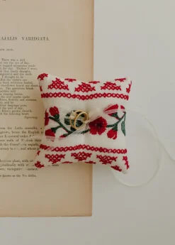 Geranio Stripe Ring Pillow