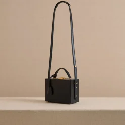 Grace 18 in Smooth Calf Black