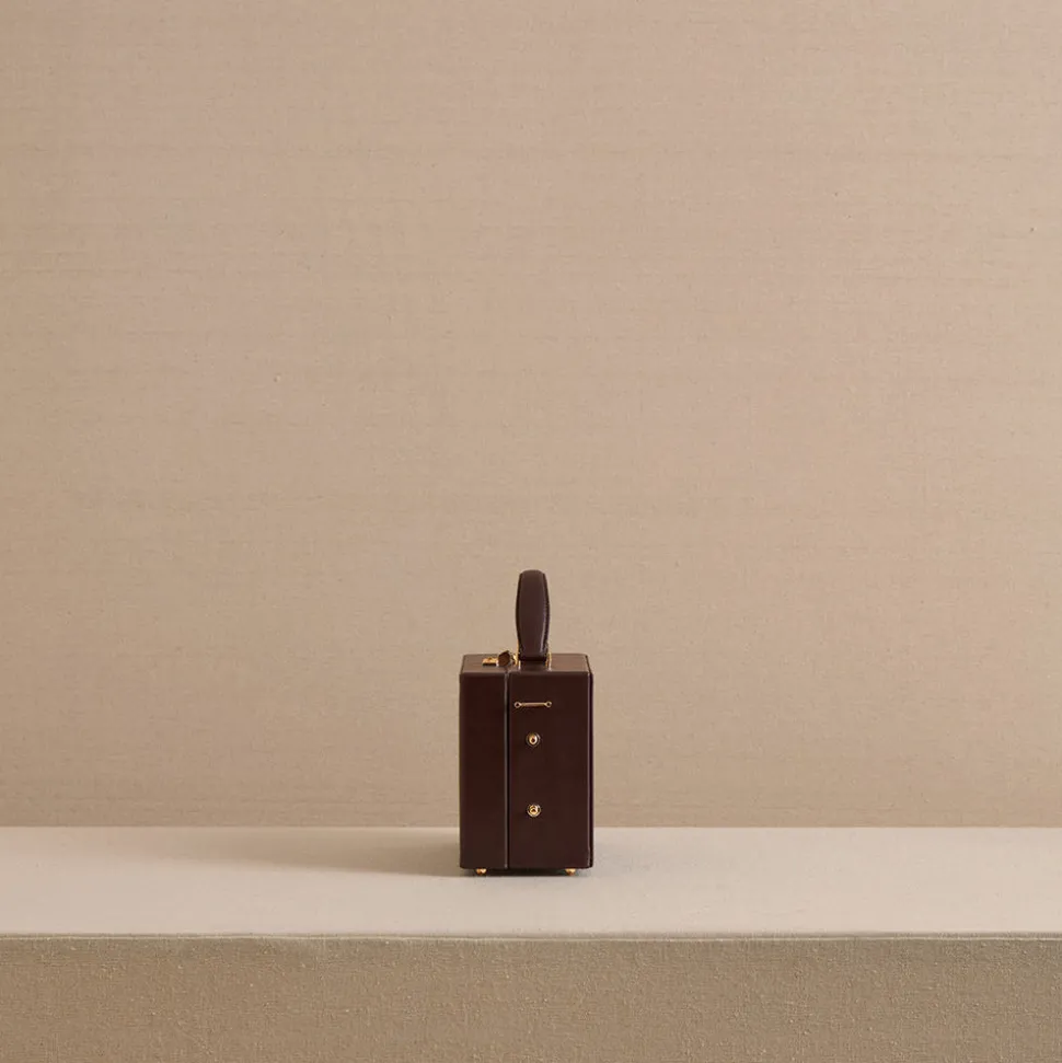 Grace 18 in Smooth Calf Chocolate