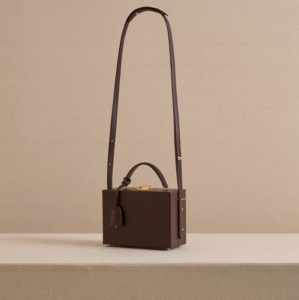 Grace 18 in Smooth Calf Chocolate