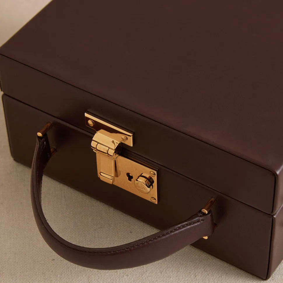 Grace 18 in Smooth Calf Chocolate