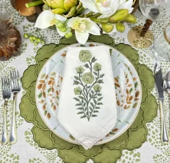 Green Flower Motif Napkin