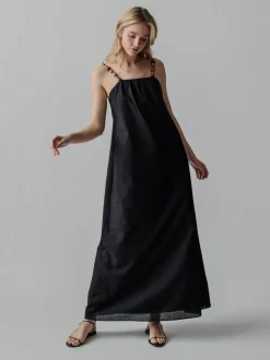Grikos Dress in Black