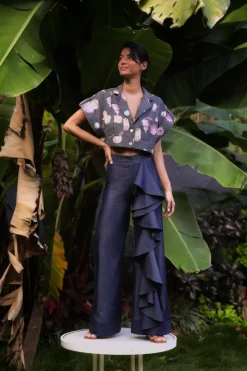 Guayaba Crop Top in Conchitas Black Print