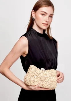 Gustavia in Natural Raffia