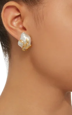 Hedera Pearl Clip Earrings