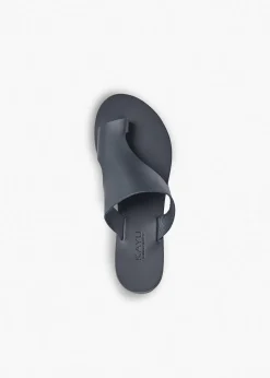 Hera Vegetable Tanned Leather Sandal in Black