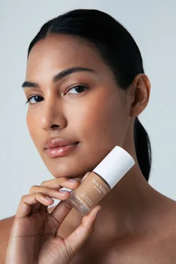 High Performance Tinted Moisturizer, Eco