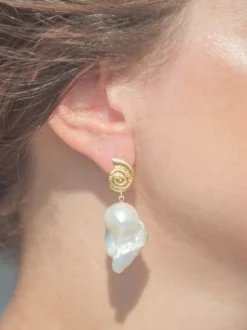 Ida Earrings in White