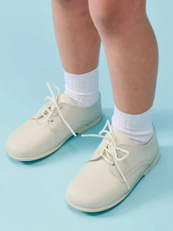 Inglesito Shoe in Ivory