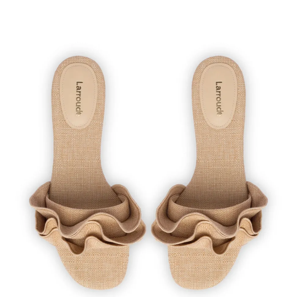 Ivy Ruffle Flat Mule In Beige Raffia