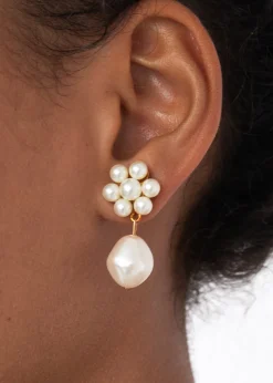 Josie Earrings in Pearl