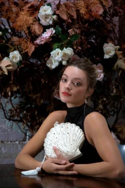 Le Sirenuse White Shell Clutch