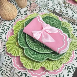 Leaves Tablecloth in Dark Green