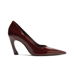 Lexi Lo Patent Pump in Vino