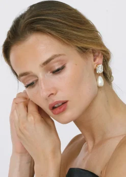 Liana Earrings in Diamond