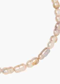 Lilah Necklace in Pearl