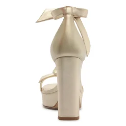 Mabeleh Platform in Golden