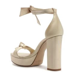 Mabeleh Platform in Golden