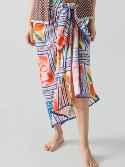 Marcia Sarong in Ceramic