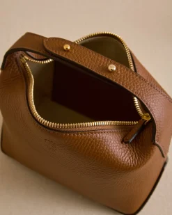 Mason 17 in Tumbled Grain Acorn