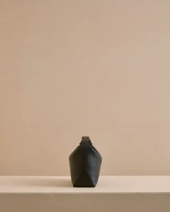 Mason 24 in Tumbled Grain Black