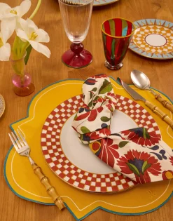 Medallion Placemats in Solid Yellow, Set of 2