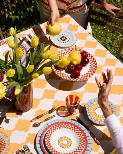 Medium Tablecloth in Plaza Medium Yellow