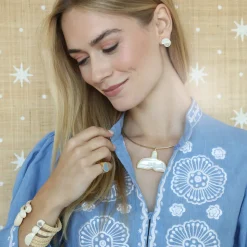 Monomoy Shell Stud in Mother of Pearl