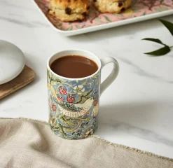 Morris & Co. Mug in Strawberry Thief