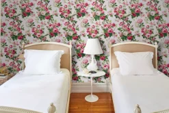 Nancy Floral Wallpaper in Rose