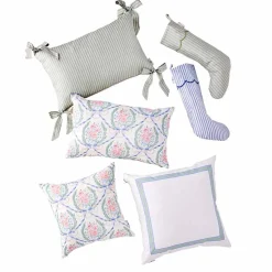 Noelle Bow Pillow in Wintergreen