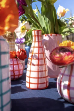 Oily Baby Oil Dispenser in Nude & Poppy Red