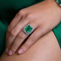 Opera Emerald Cocktail Ring