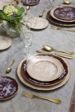 Oriente Italiano Antico Doccia Flat Bread Plate in Castagna