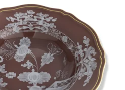 Oriente Italiano Antico Doccia Soup Plate in Castagna