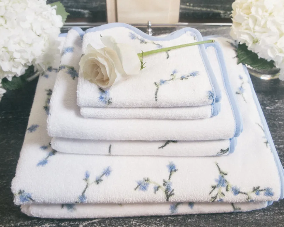 OTM For Kassatex: Floral Scallop Towel