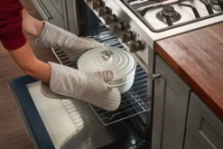 Oven Mitt 15