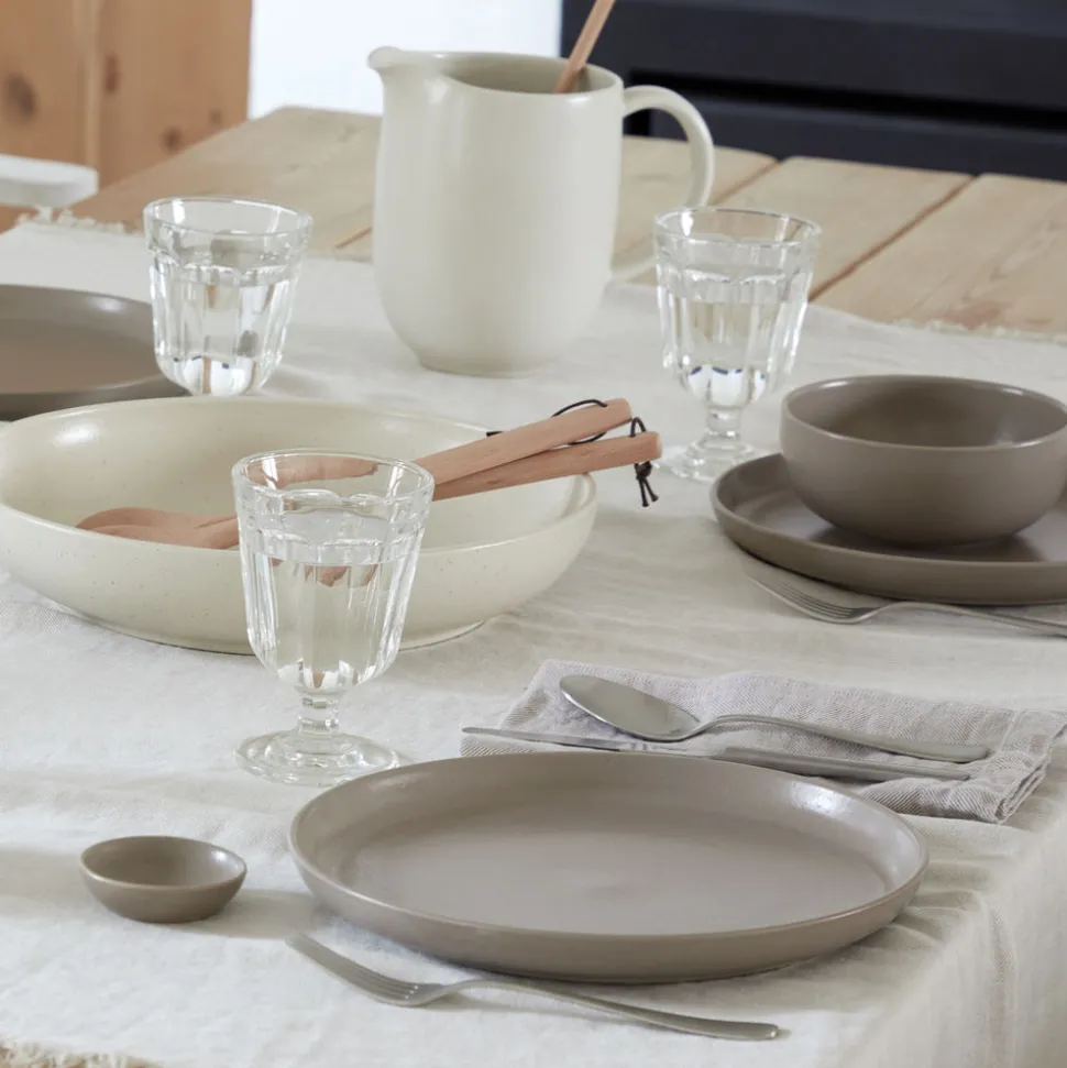 Pacifica Collection Dinner Plates in Chestnut, Set of 6