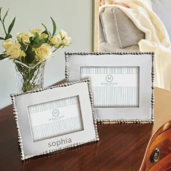 Pearl Drop Engravable Frame